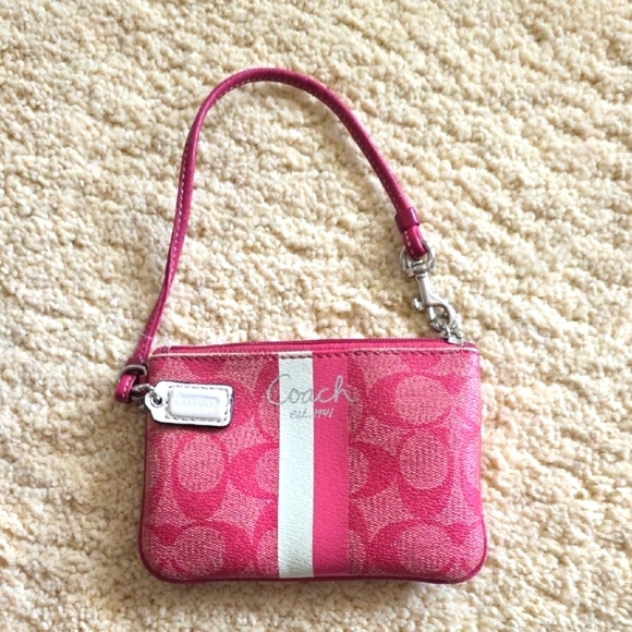 Coach Pink Wristlet - Picture 4 of 8